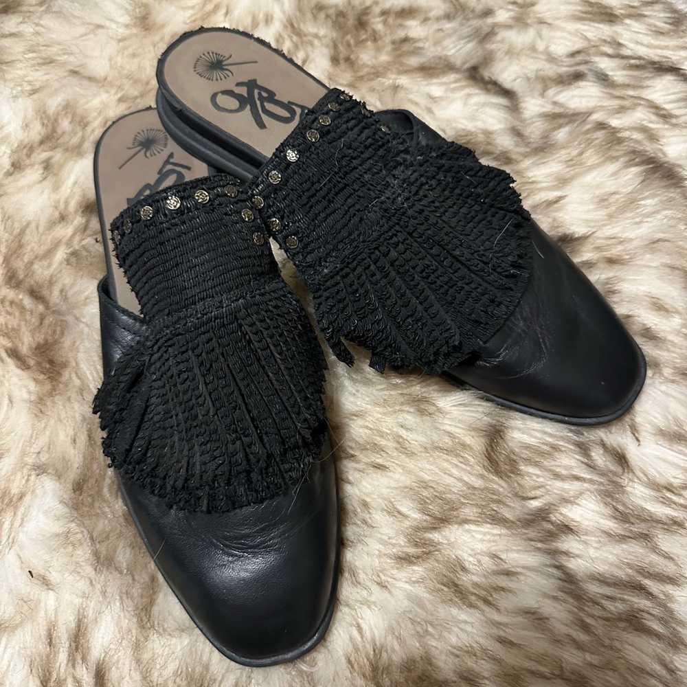 OTBT Black Fringe Mules